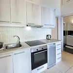 Pangolas Paxos Apartament Longós