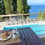 Pangolas Paxos Apartament *