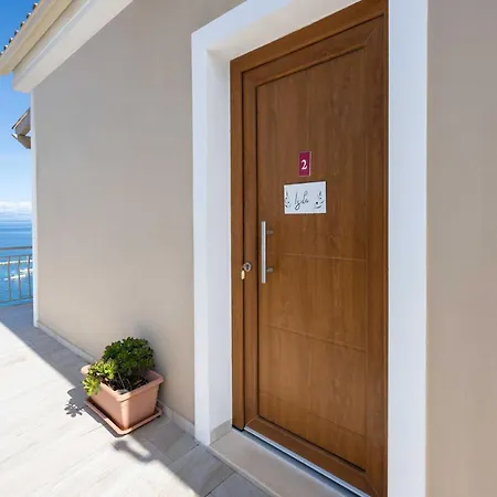 Pangolas Paxos Apartament *