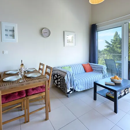 Pangolas Paxos Apartment *