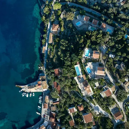Apartament Pangolas Paxos Longós