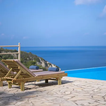 Pangolas Paxos Apartament *