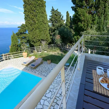 Pangolas Paxos