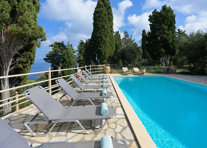 Pangolas Paxos * Λογγός